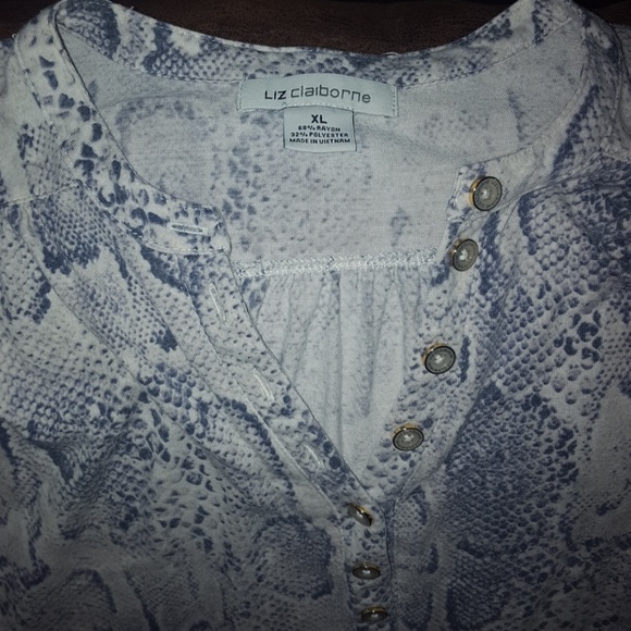 Liz Claiborne snake skin top - Picture 2 of 3